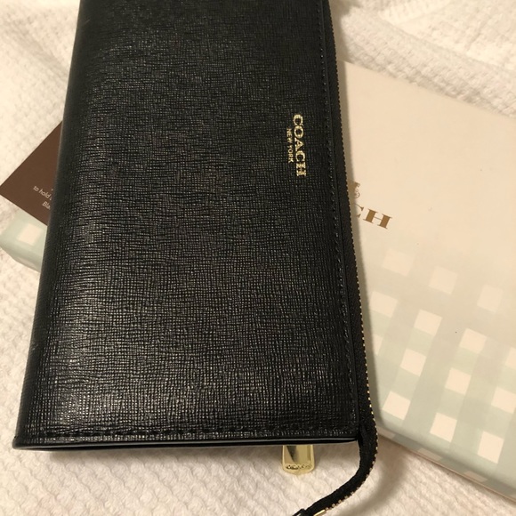 Coach Wallet Accordion Cross Grain Leather Wallet Black comes with box - Picture 8 of 8